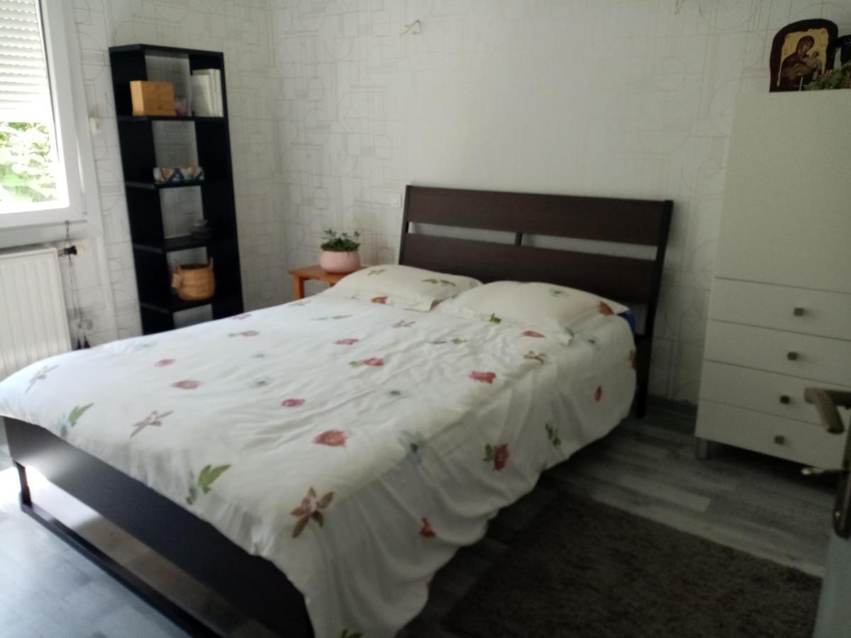 Apartamento Philoxenia Givet Exterior foto